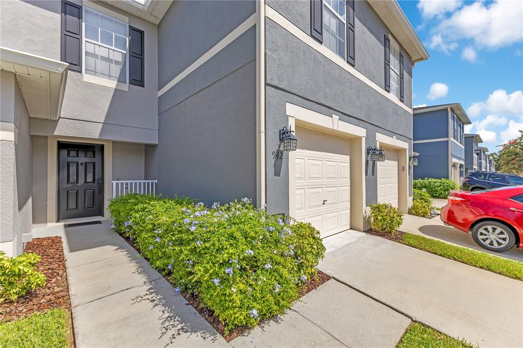 942 COQUINA ROCK STREET, ORLANDO, FL — photo 2 of 30