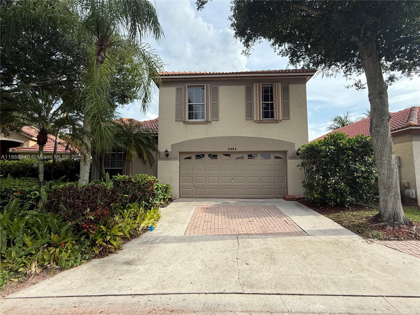 4004 Dorado Dr, Riviera Beach FL 33418