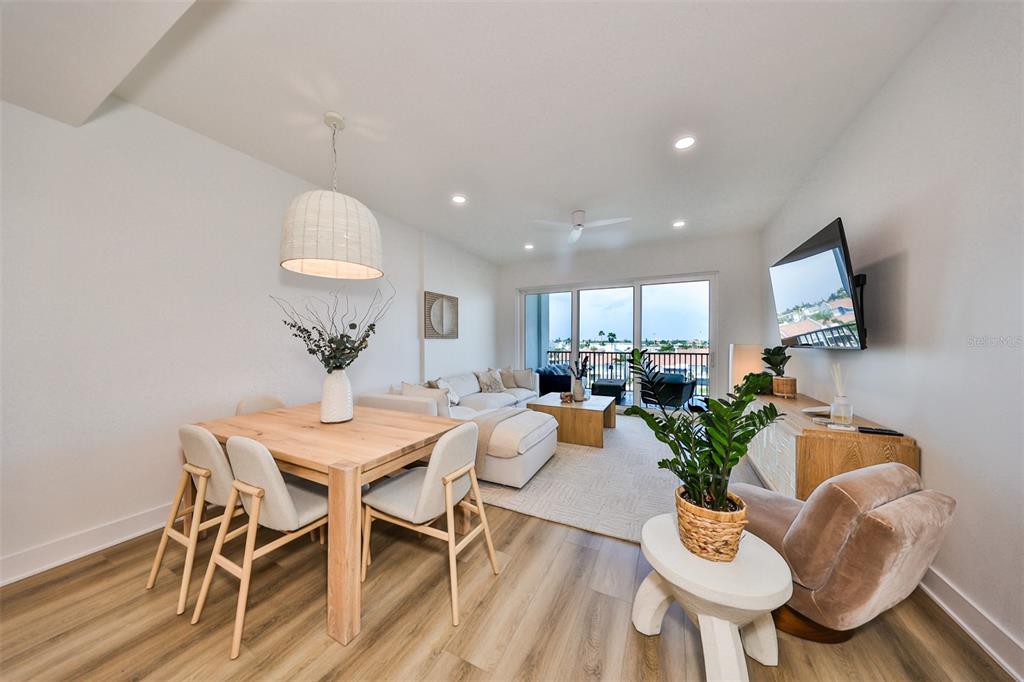 400 150TH UNIT 402, MADEIRA BEACH, FL — photo 5 of 30
