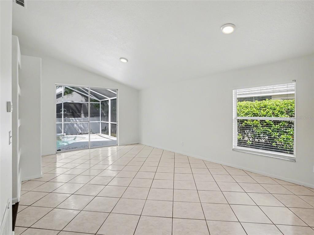 2609 MEADOW OAKS LOOP, CLERMONT, FL — photo 3 of 17