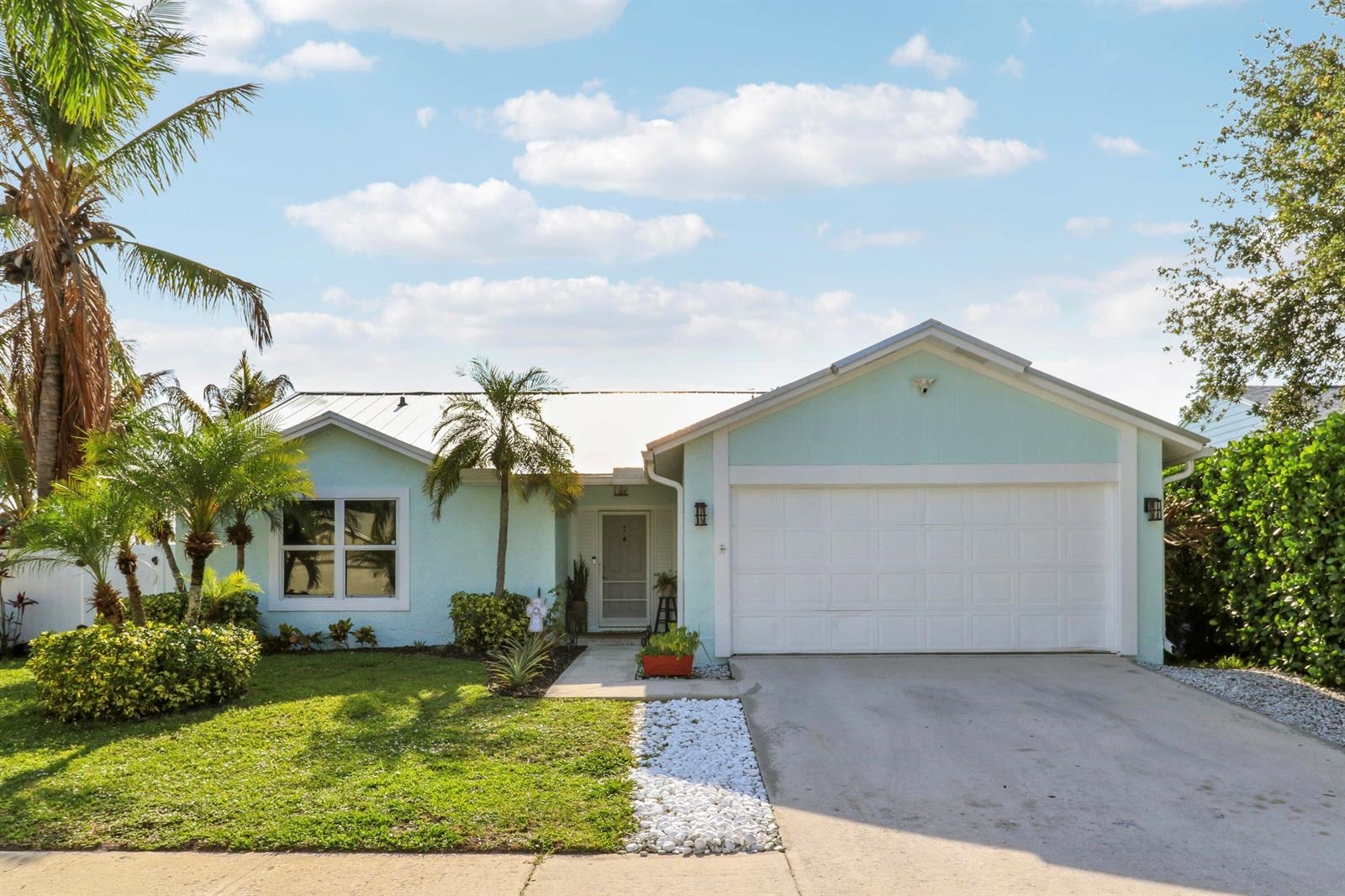 171 Greentree Circle, Jupiter FL 33458