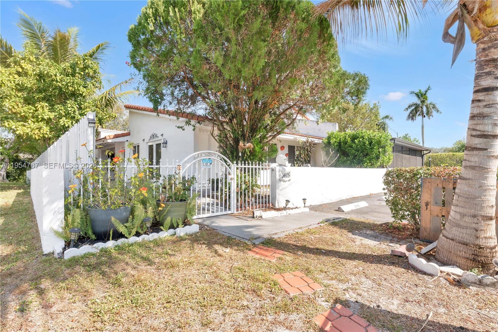 3605 NW 83rd Ave, Sunrise FL 33351