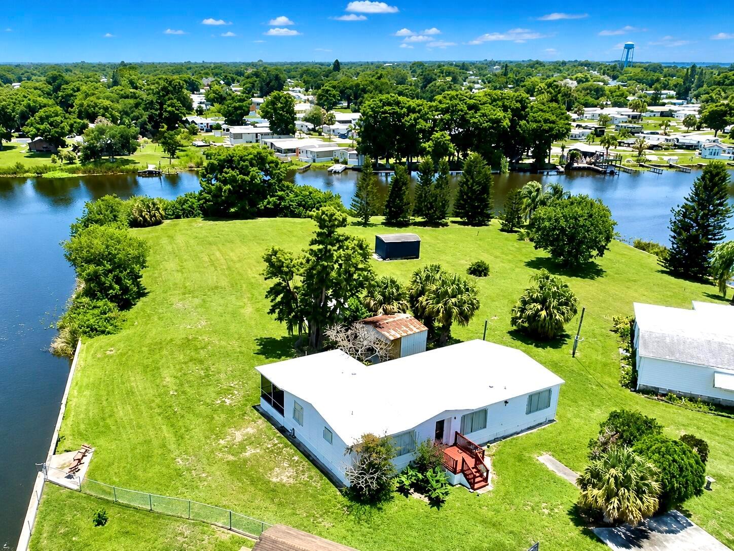 2717 SE 32nd Street, Okeechobee FL 34974