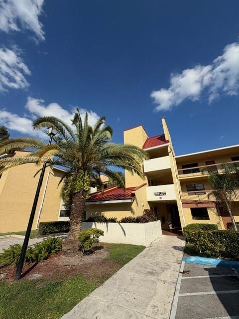 2071 Coral Ridge Dr # N204, Coral Springs FL 33071