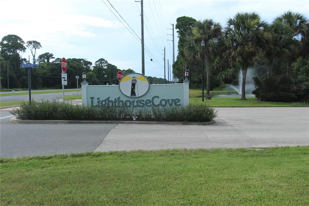 498 SIOUX BOULEVARD, OAK HILL, FL — photo 3 of 17