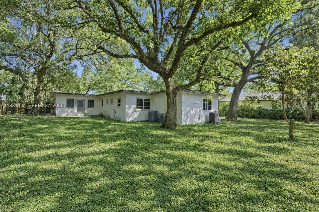 7870 SW 98th St, Miami FL 33156