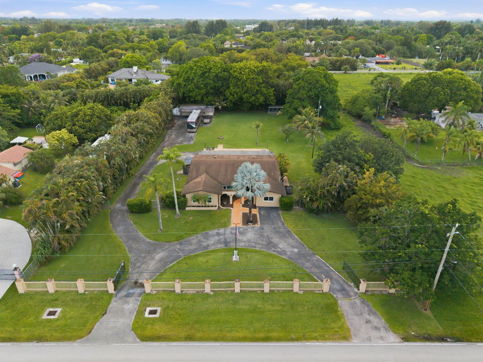 5521 SW 160th Avenue, Southwest Ranches FL 33331