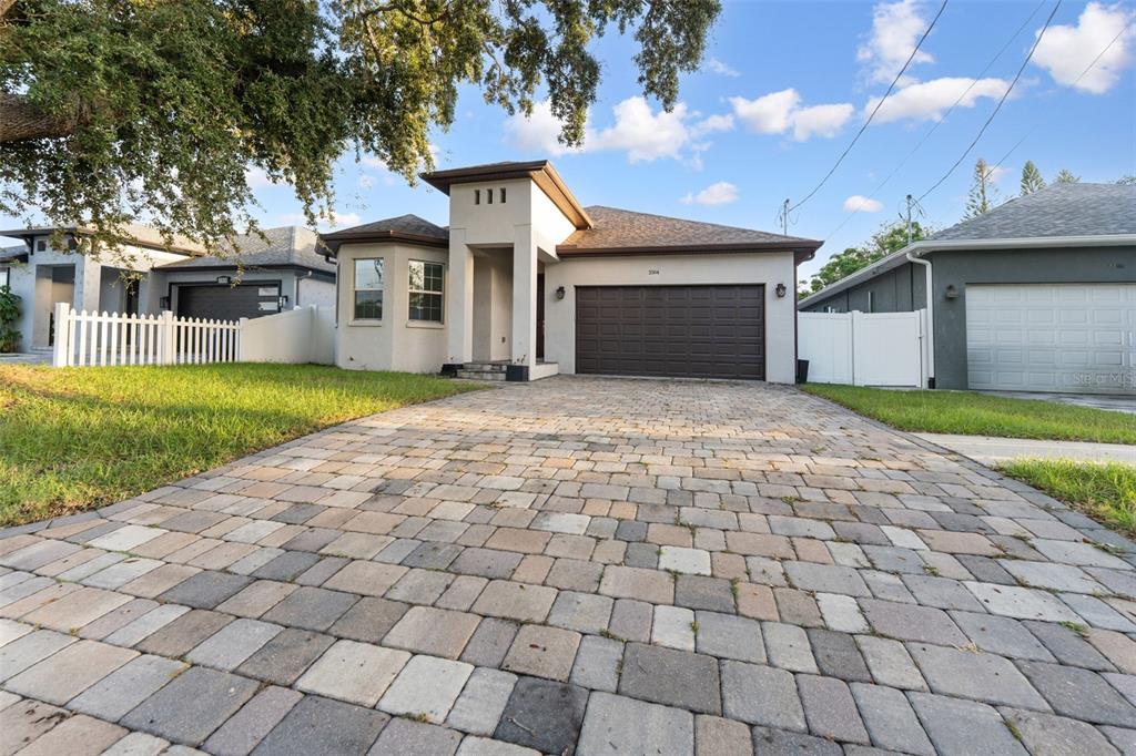 2304 W CORDELIA STREET