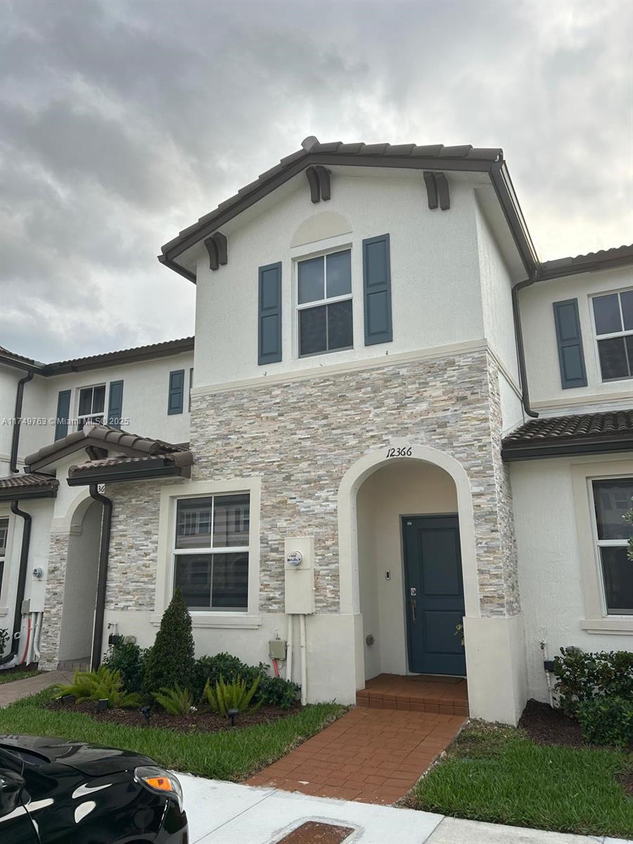 12366 NW 23rd Ct, Miami FL 33167