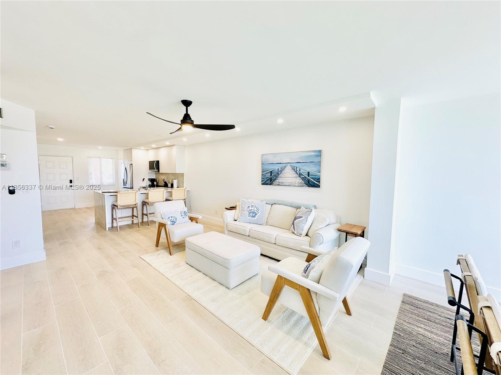 353 S Us Highway 1 # E204, Jupiter FL 33477