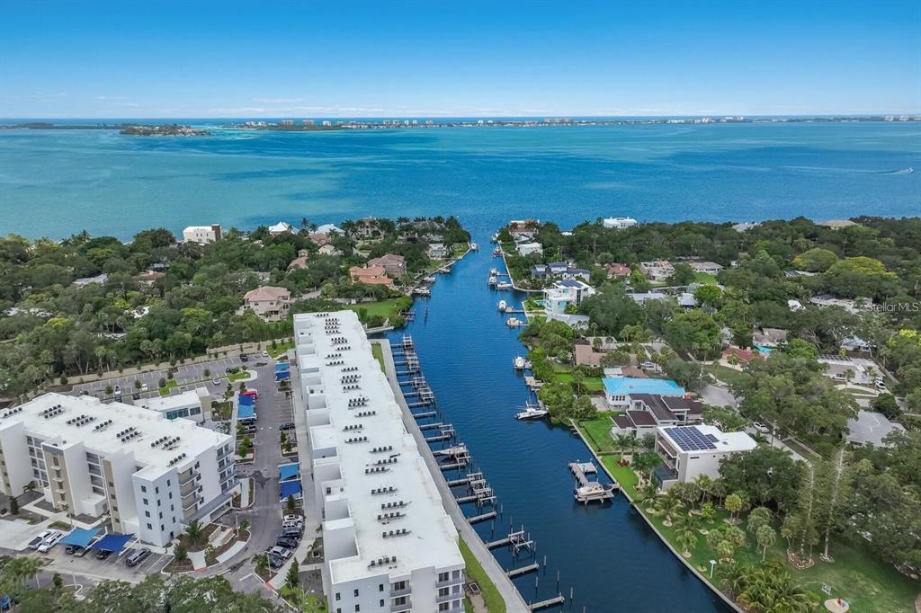 1709 N TAMIAMI TRAIL UNIT A519