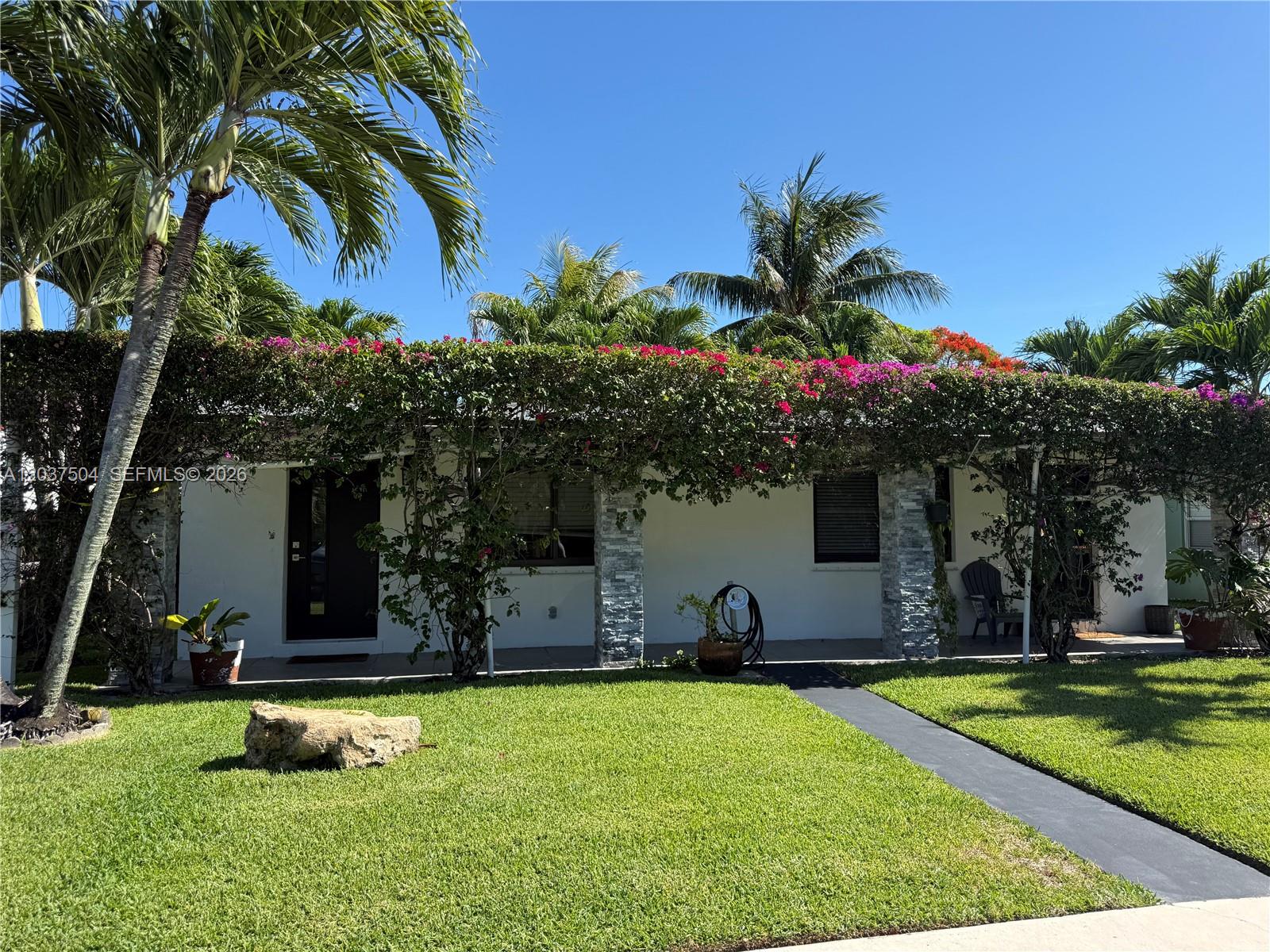 612 W Drew St, Lantana FL 33462