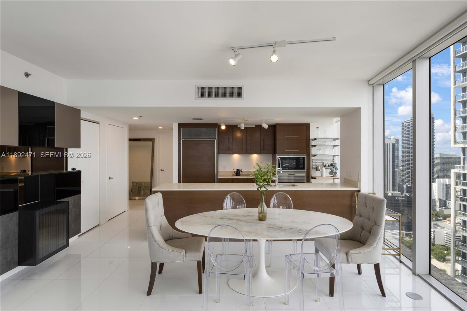 475 Brickell Ave # 4015, Miami FL 33131