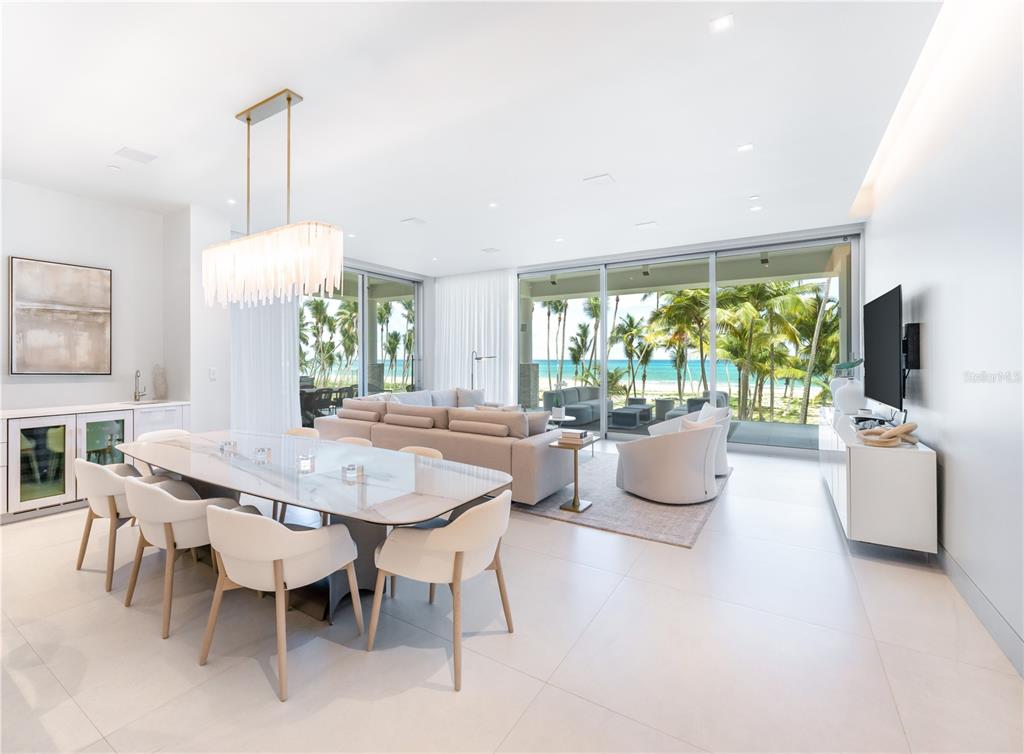 Ocean Drive FOUR SEASONS PRIVATE RESIDENCES UNIT 6302
