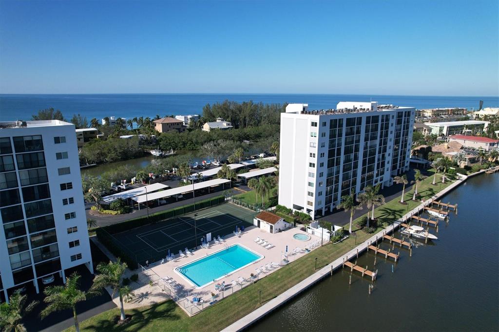 9393 MIDNIGHT PASS ROAD UNIT 302, SARASOTA, FL — photo 2 of 30