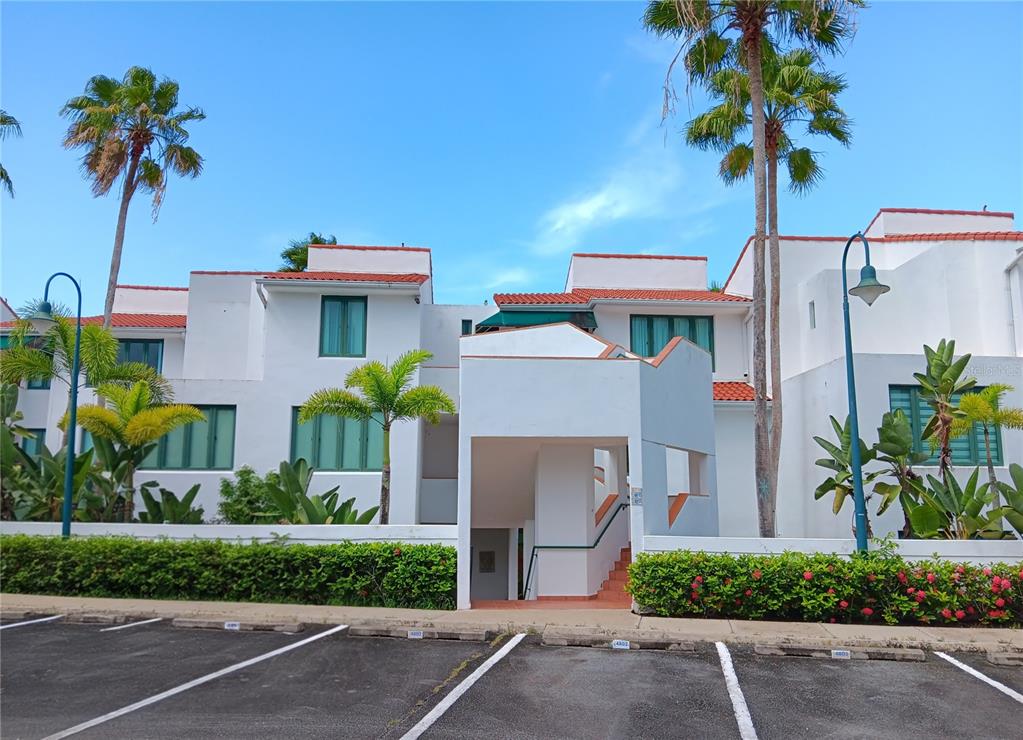 4703 RIO MAR VILLAGE