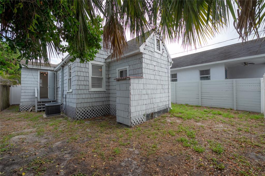 405 E CAYUGA STREET, TAMPA, FL — photo 2 of 30