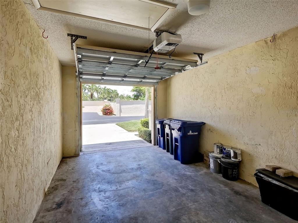 2004 LONGPOINTE CIRCLE UNIT E2, VENICE, FL — photo 4 of 30