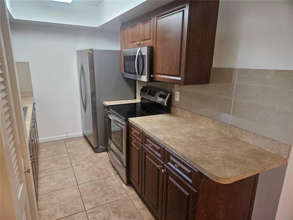 1845 HIGHLAND AVENUE S UNIT 6, CLEARWATER, FL — photo 3 of 19