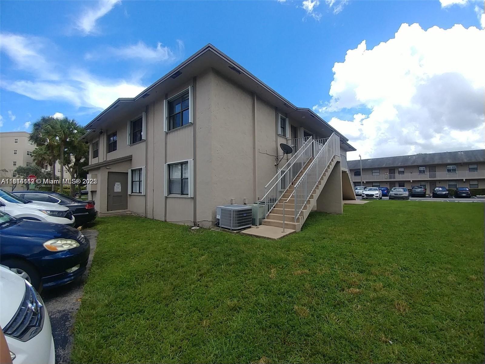 7662 SW 152nd Ave # 22, Miami FL 33193