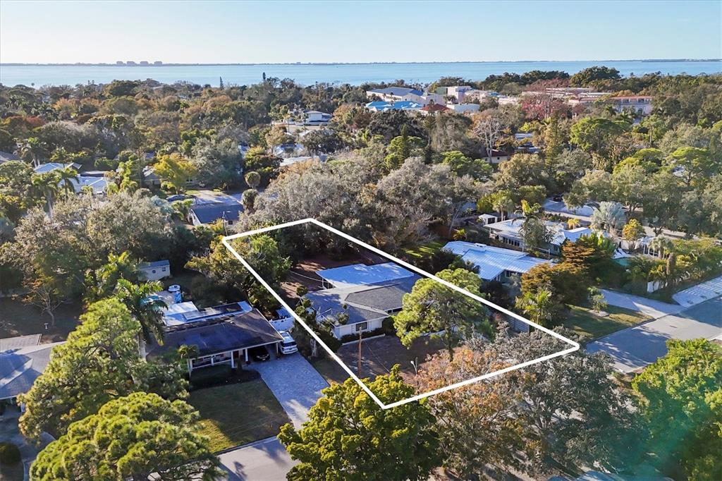 5201 STEVENS DRIVE, SARASOTA, FL — photo 4 of 30