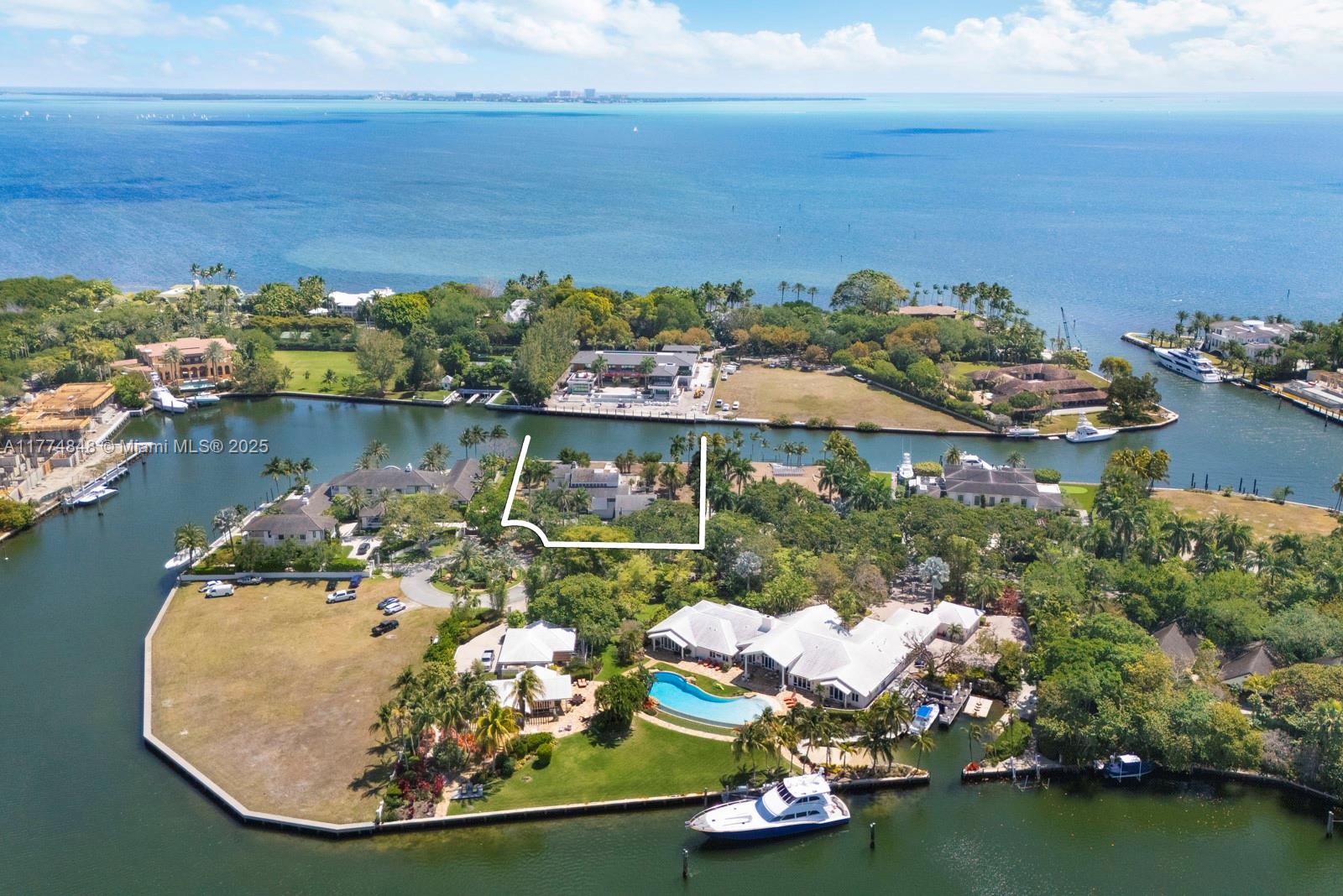 30 Leucadendra Dr, Coral Gables FL 33156