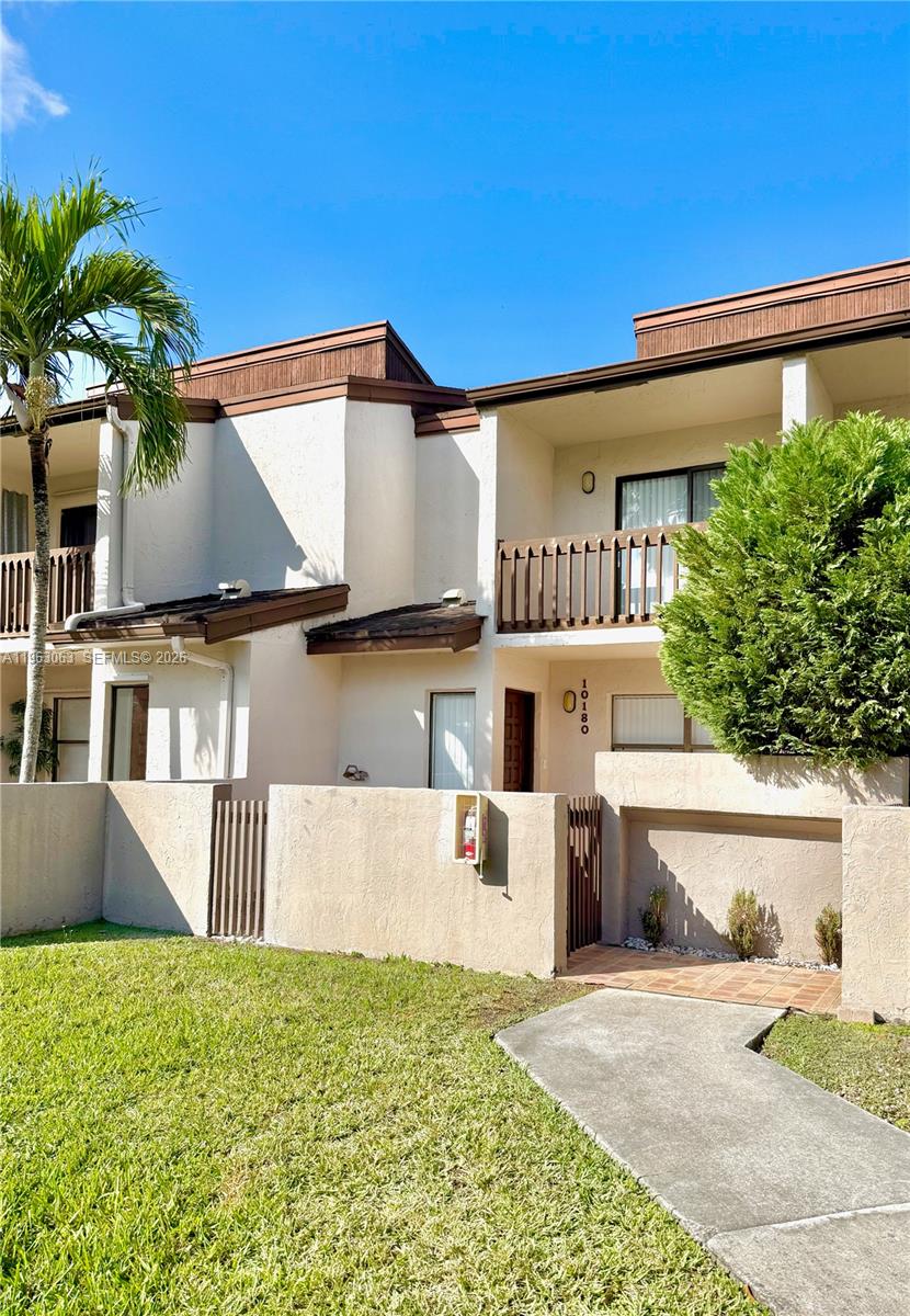 10180 NW 41st St # 9, Doral FL 33178