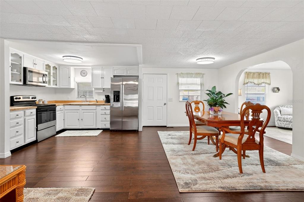 7 COCOS PLUMOSA DRIVE UNIT A, EUSTIS, FL — photo 3 of 30