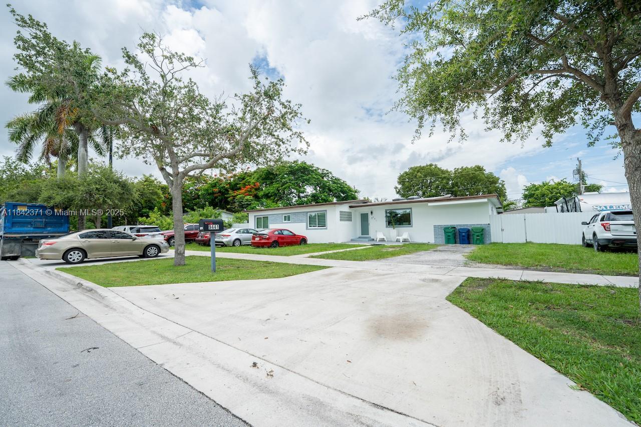 9441 Caribbean Blvd, Cutler Bay FL 33189