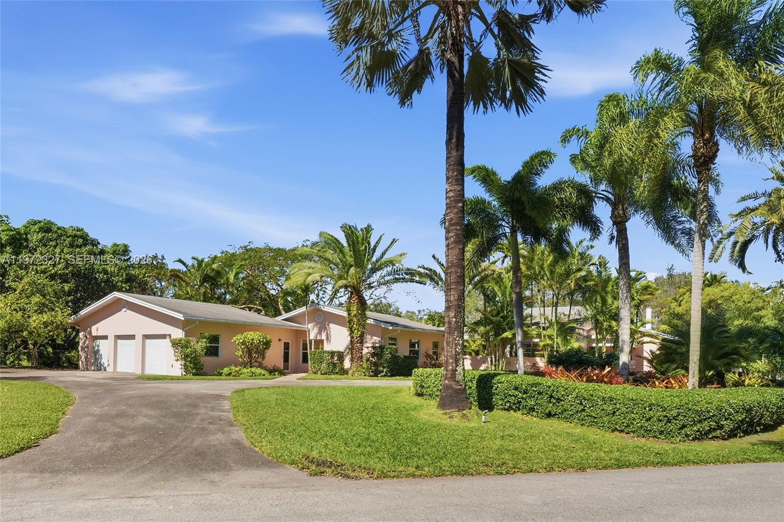 11450 SW 92nd Ct, Miami FL 33176