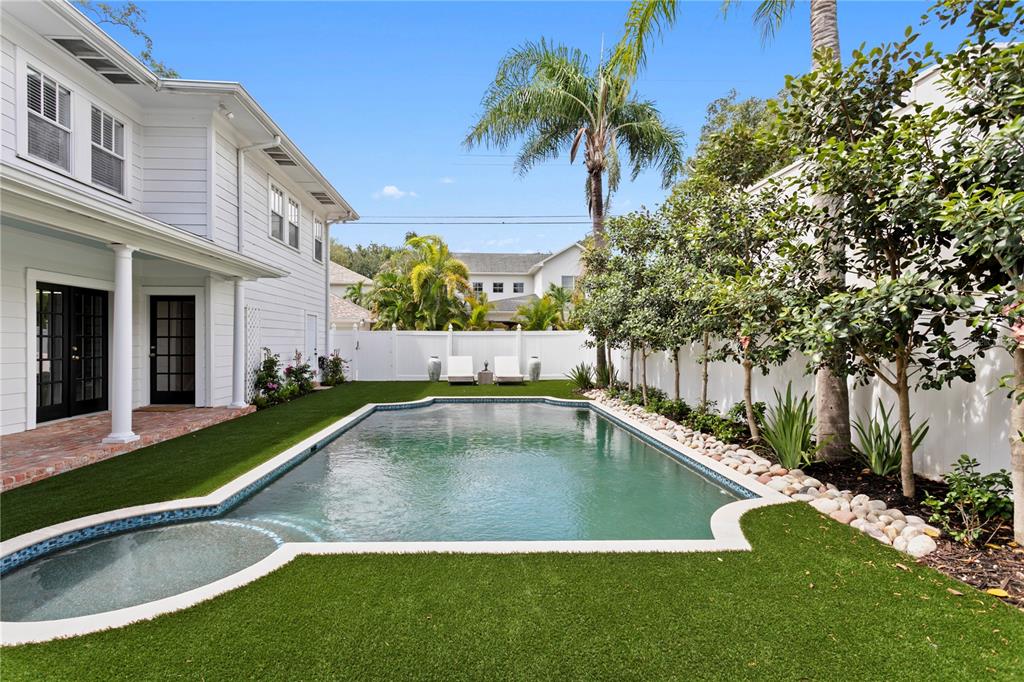 2523 W SUNSET DRIVE, TAMPA, FL — photo 3 of 30