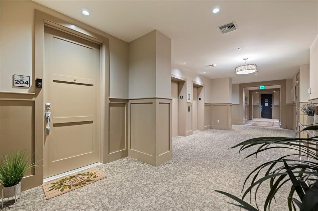 85 BELLEVIEW BOULEVARD UNIT 204, BELLEAIR, FL — photo 5 of 30