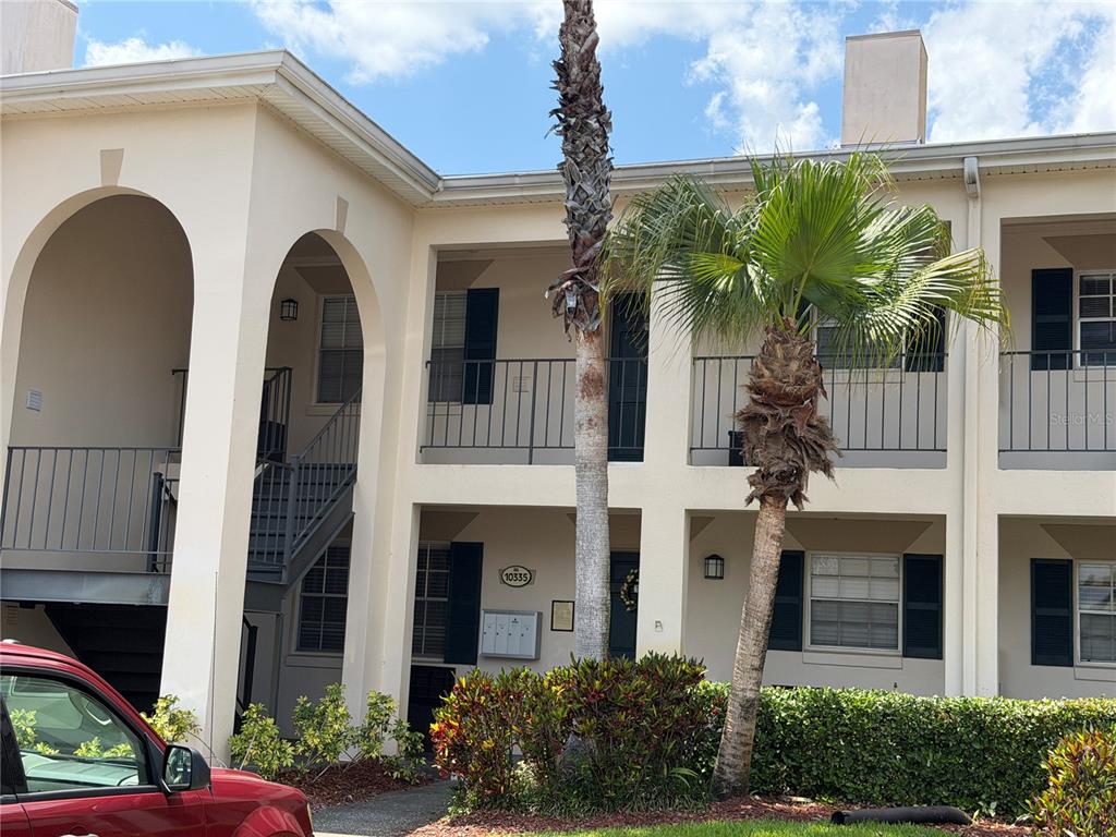 10335 CARROLLWOOD LANE UNIT 116