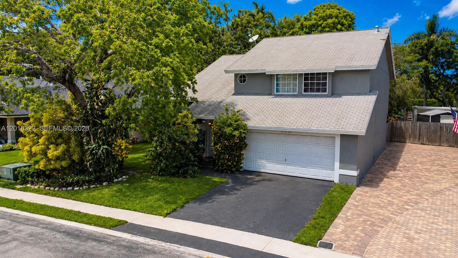 12113 NW 33rd St, Sunrise FL 33323