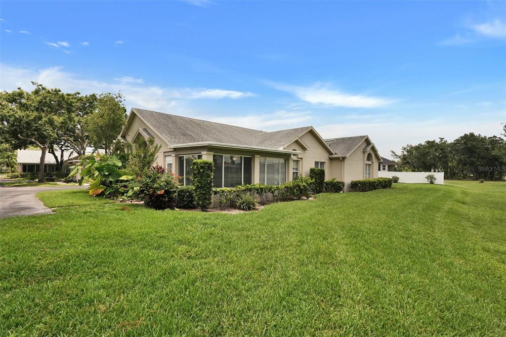 1112 GOLFVIEW WOODS DRIVE UNIT 1112