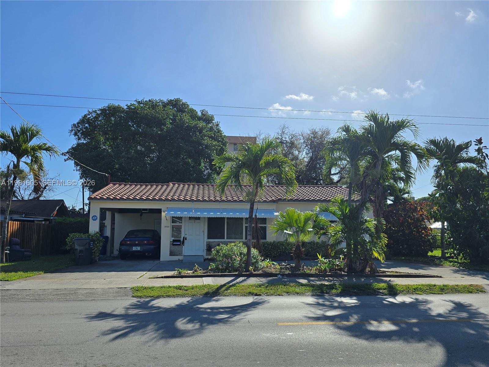 1033 N 19th Ave, Hollywood FL 33020