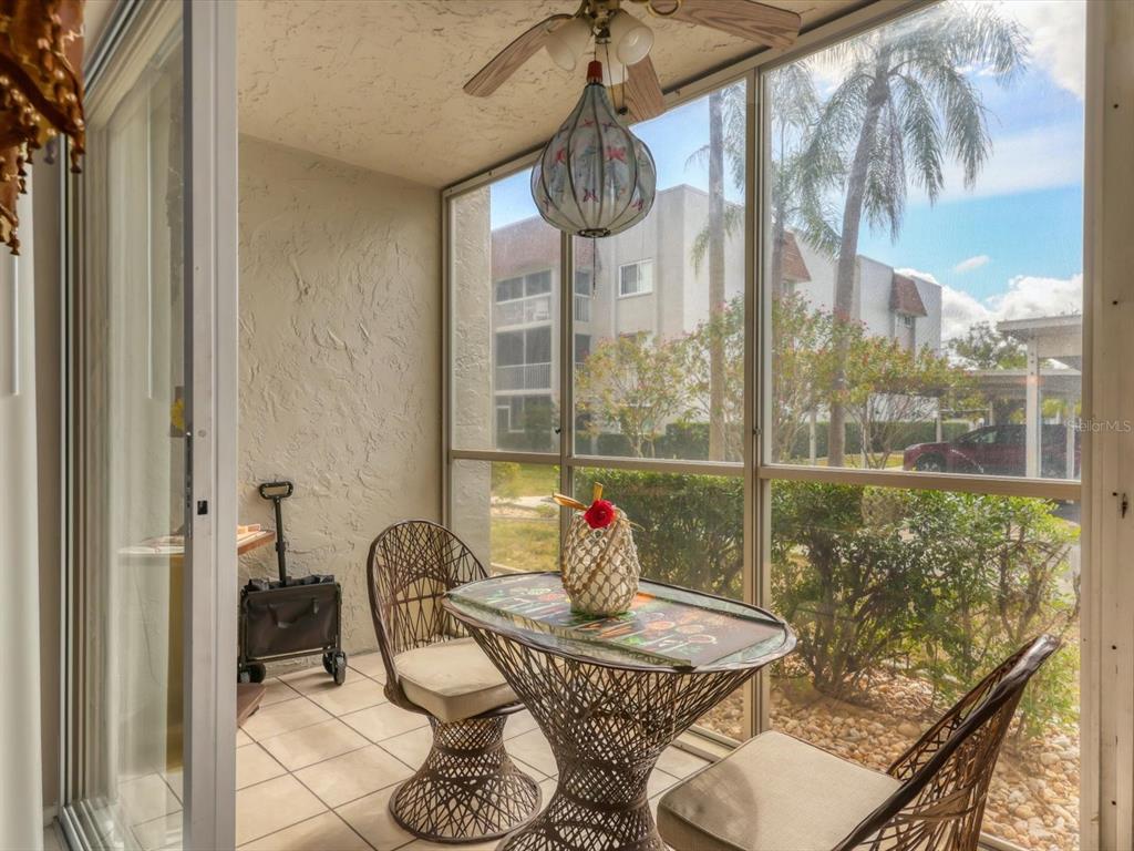1330 GLEN OAKS DRIVE E UNIT 174D, SARASOTA, FL — photo 3 of 30