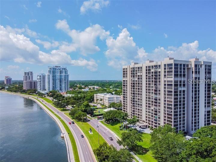 3301 BAYSHORE BOULEVARD UNIT 1001E