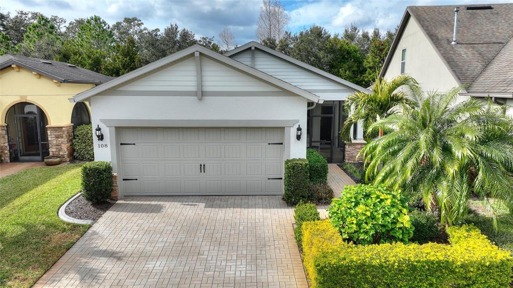 108 LA CRESTA COURT