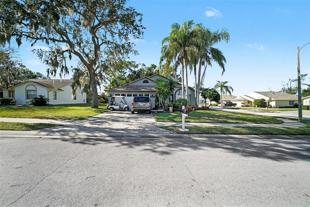 13749 MEADE COURT