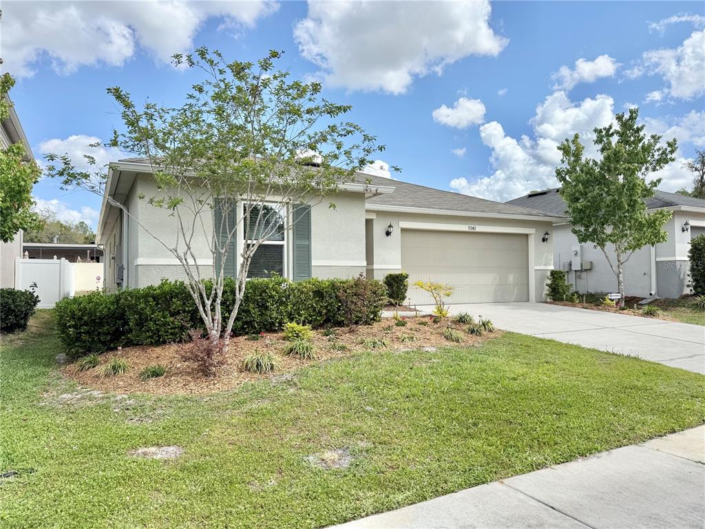 9242 FREEDOM HILL DR, SEFFNER, FL — photo 3 of 30
