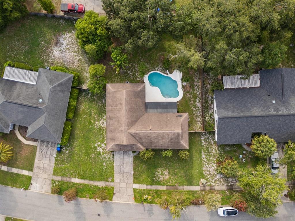 6928 SUGARBUSH DRIVE