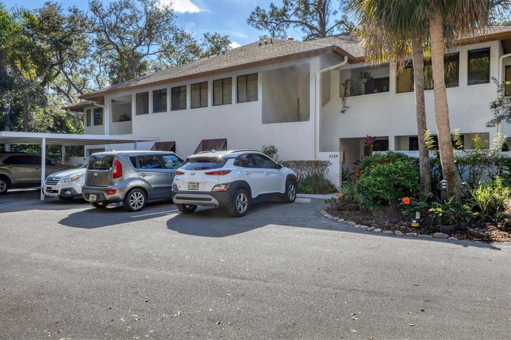 3332 THORNWOOD ROAD UNIT 3332