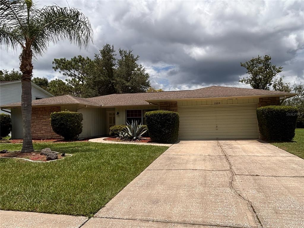 1509 JAGUAR CIRCLE