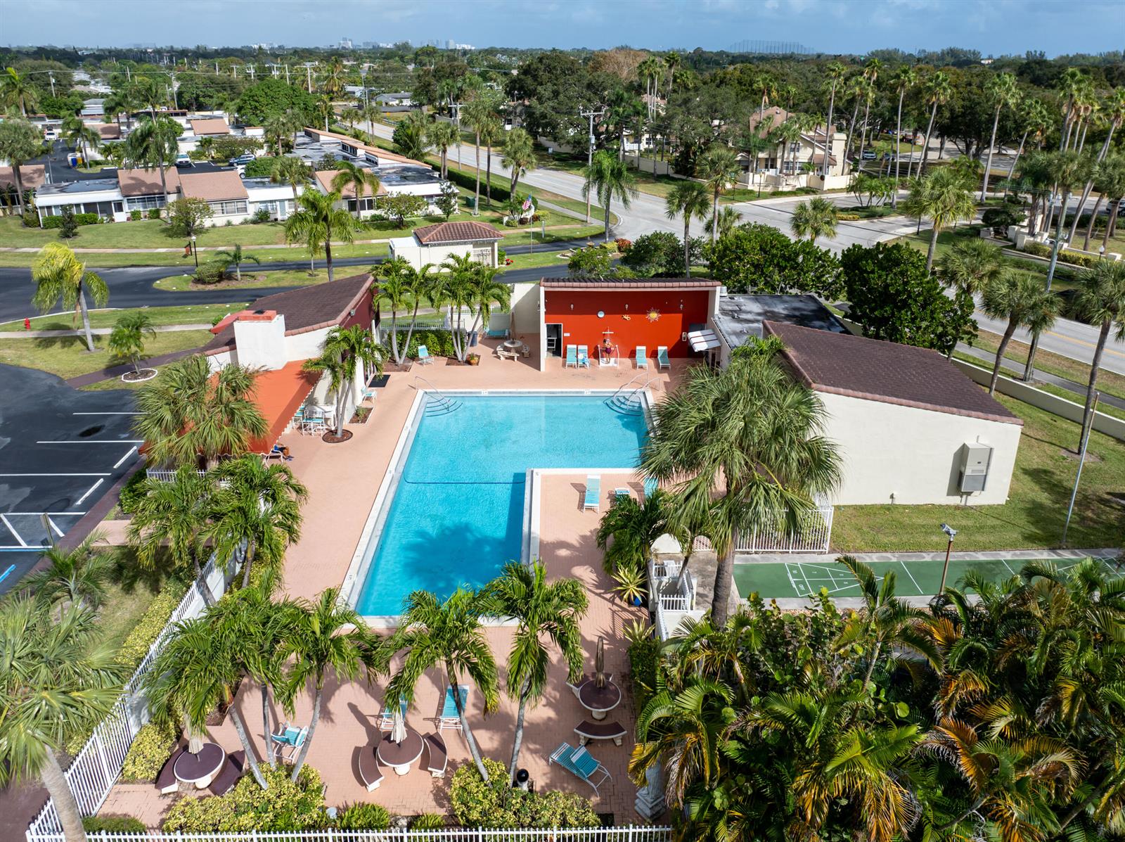 2528 Boundbrook Drive S # 208, West Palm Beach FL 33406