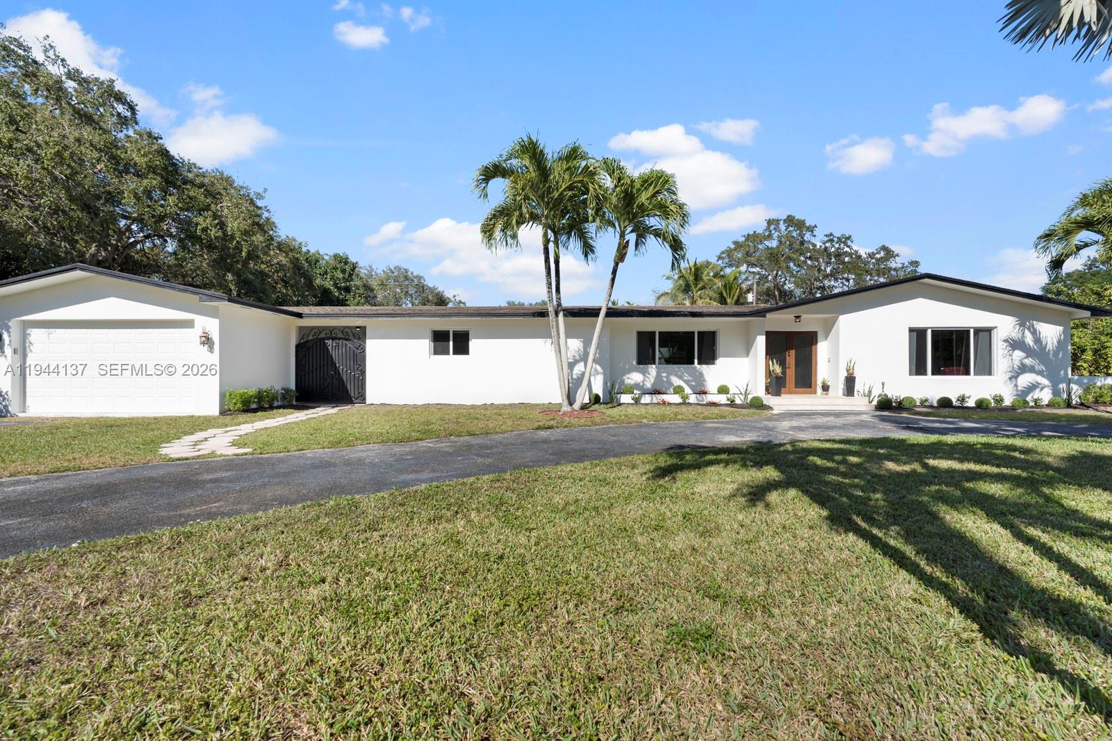 8205 SW 116th St, Miami FL 33156