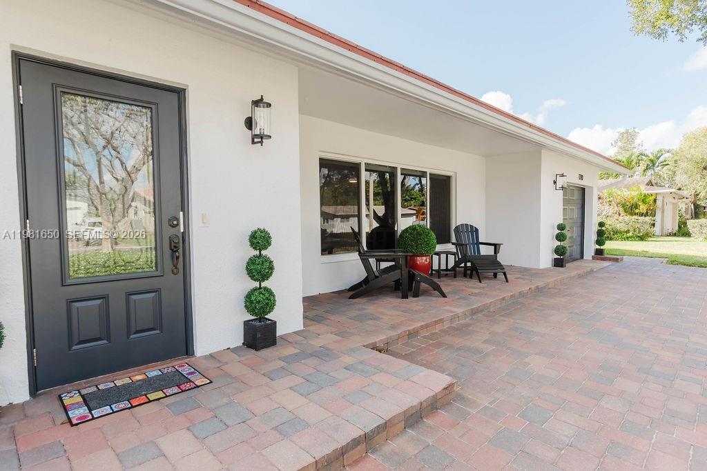 1710 NW 106th Ter, Pembroke Pines FL 33026
