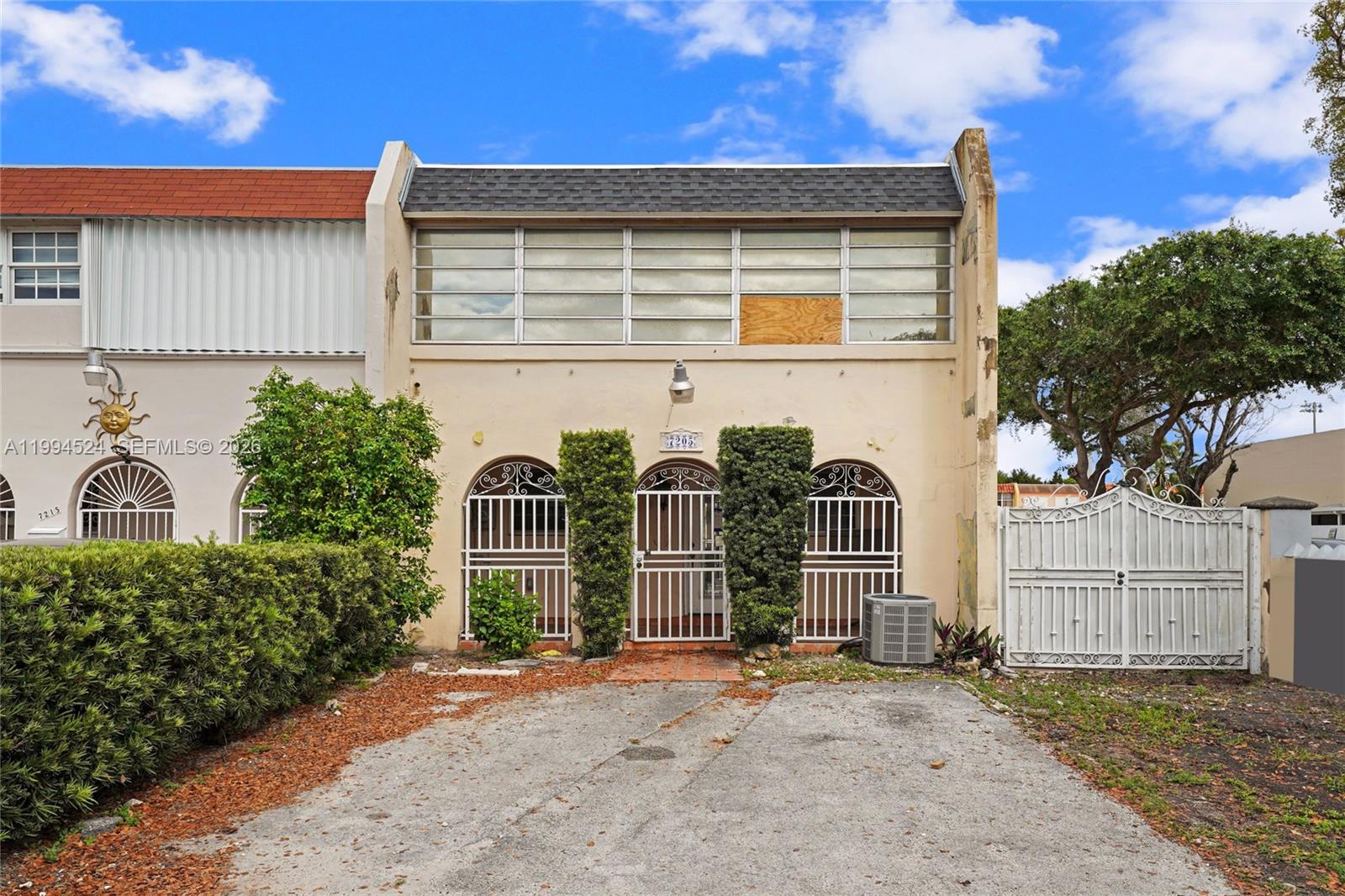 7205 W 2nd Ln, Hialeah FL 33014