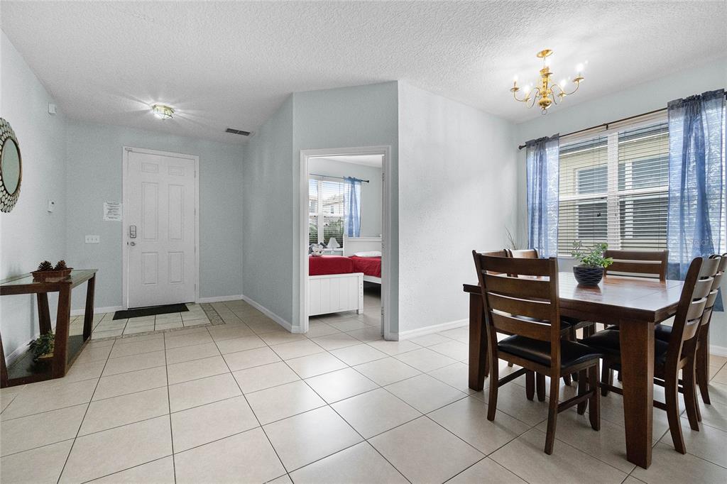 283 WILLOW VIEW DRIVE, DAVENPORT, FL — photo 4 of 30