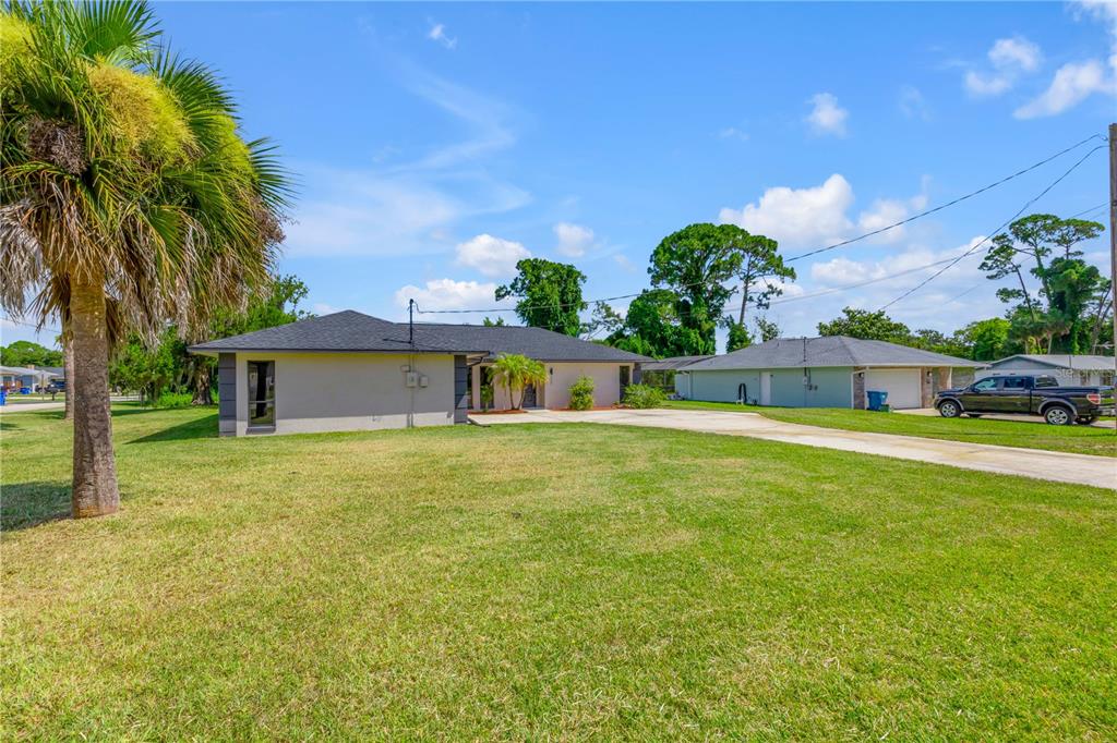 117 POINCIANA ROAD
